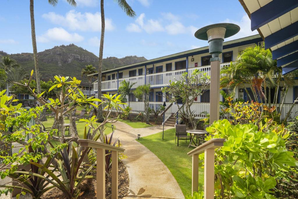 Popular attractions Area Nearby Property